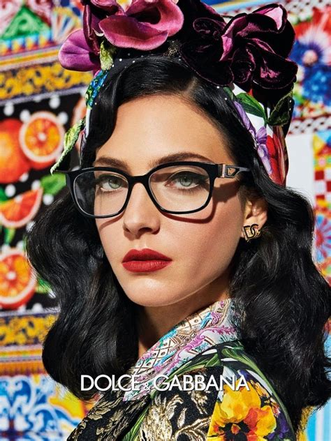 dolce and gabbana eyewear manufacturer.